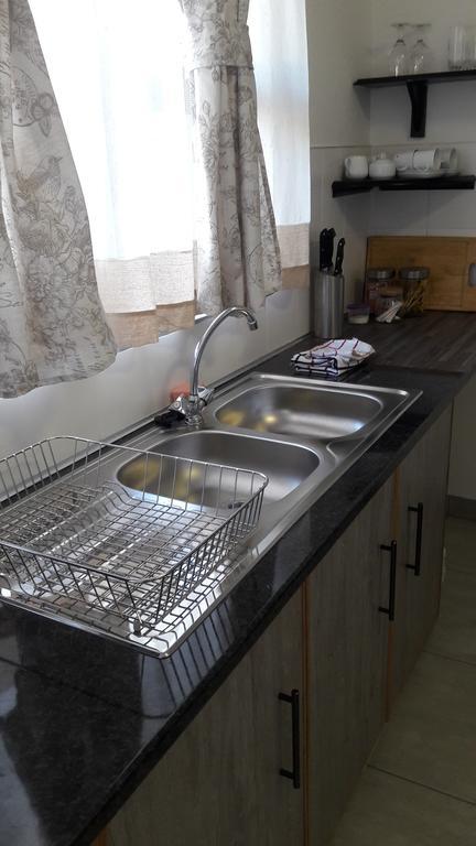 Self-Catering Studio, Unit 6 On Krupp Βίντχουκ Εξωτερικό φωτογραφία