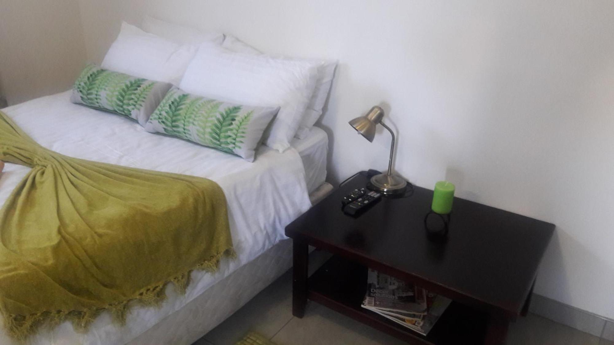 Self-Catering Studio, Unit 6 On Krupp Βίντχουκ Εξωτερικό φωτογραφία