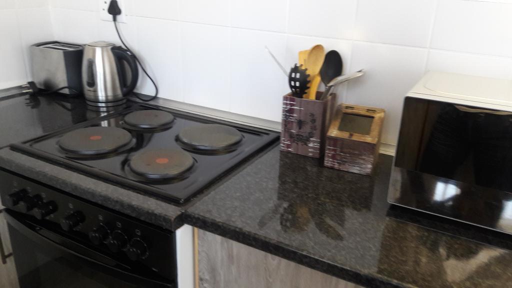 Self-Catering Studio, Unit 6 On Krupp Βίντχουκ Εξωτερικό φωτογραφία